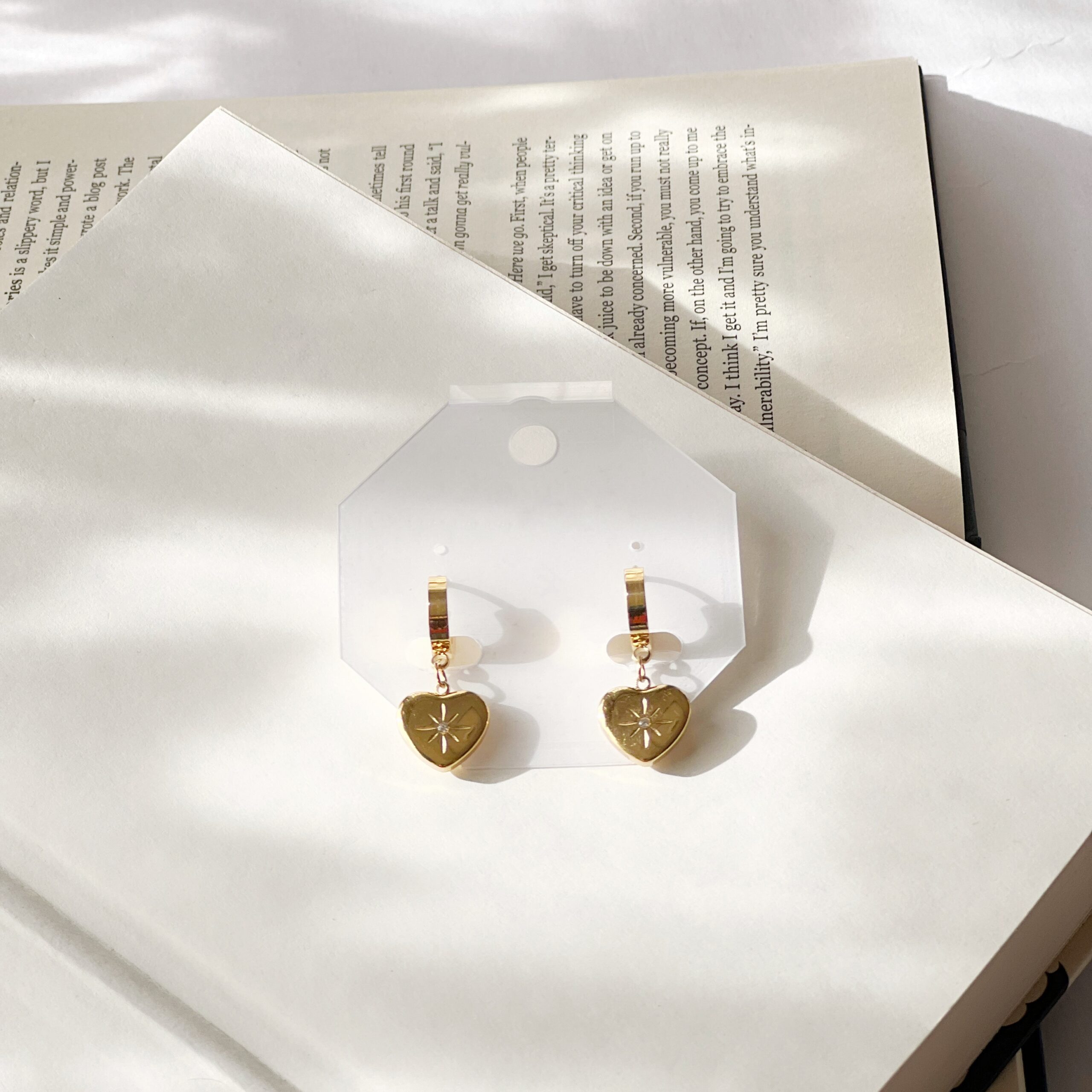 Liebe earrings 390 02