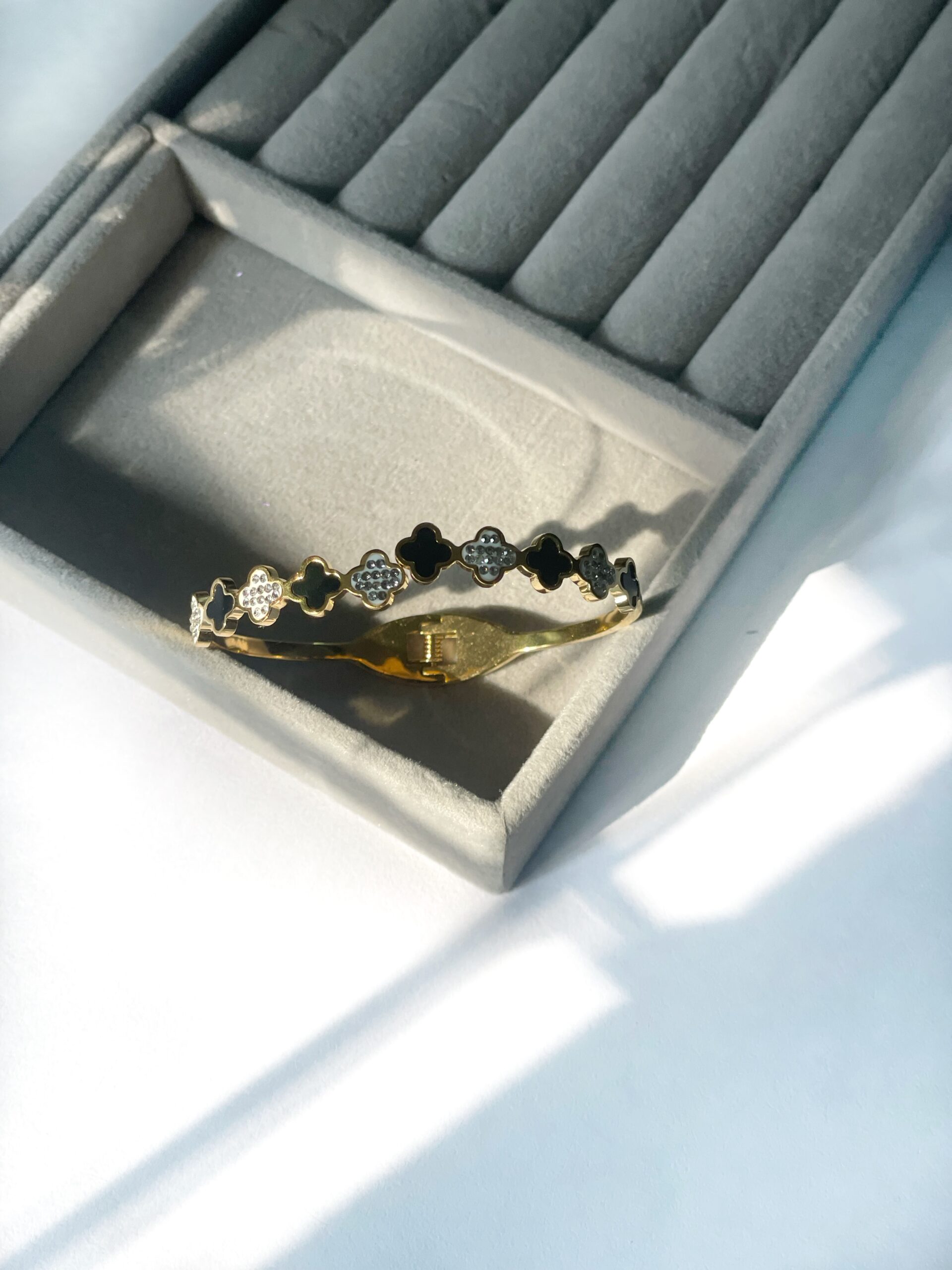 Multiclover cuff – 540